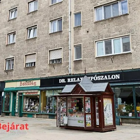Piac 16 A Belváros Szívében Appartamento Debrecen